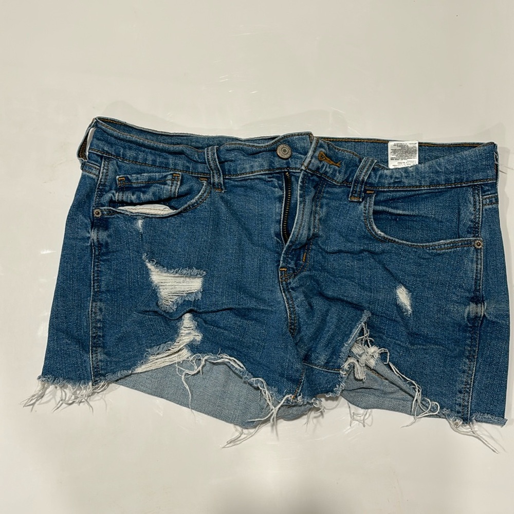 Old Navy- Women’s Boyfriend Midrise Shorts (sz8)